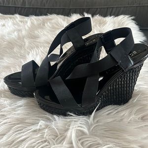 BCBG Black Platform Wedge Sandals size 8